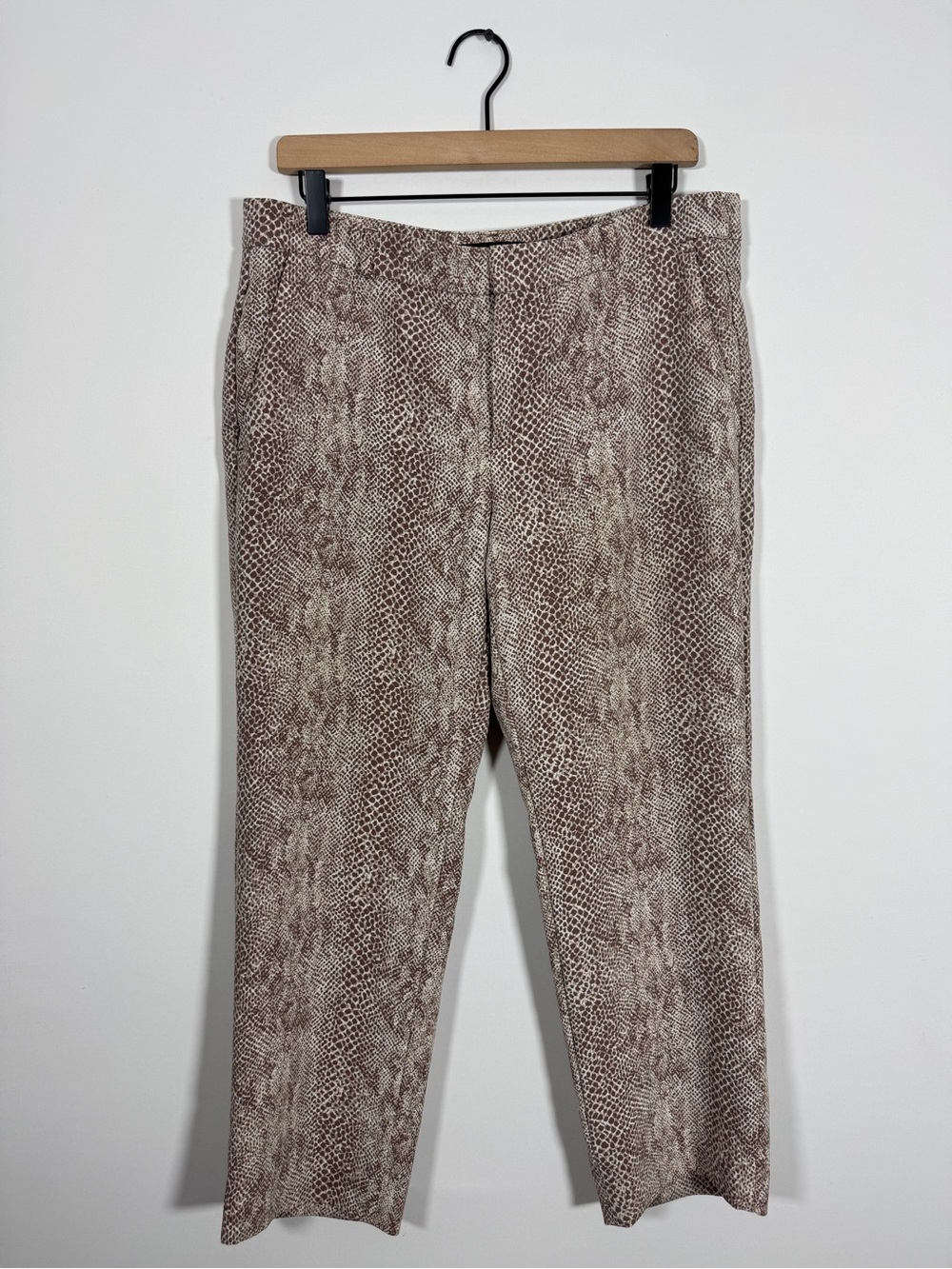 WP10 {Banana Republic} "Avery" Brown Snakeskin Relaxed Straight Leg Pants